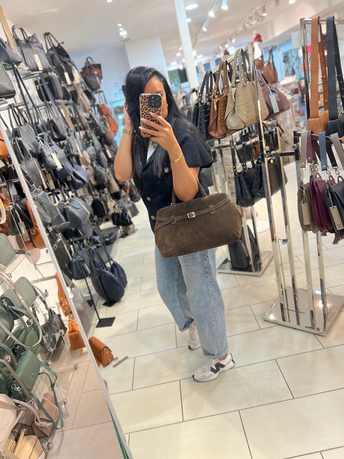 SAC DAIM SIMON