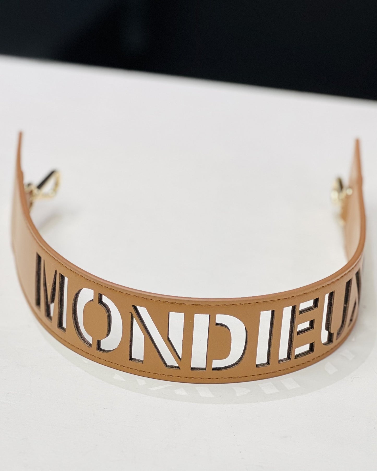 MM SCHOUDERBAND VIP