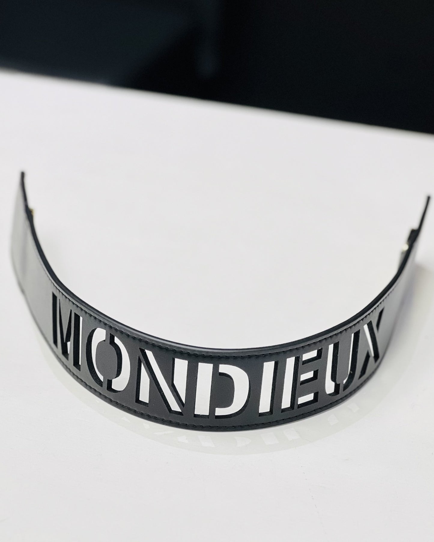 MM SCHOUDERBAND VIP