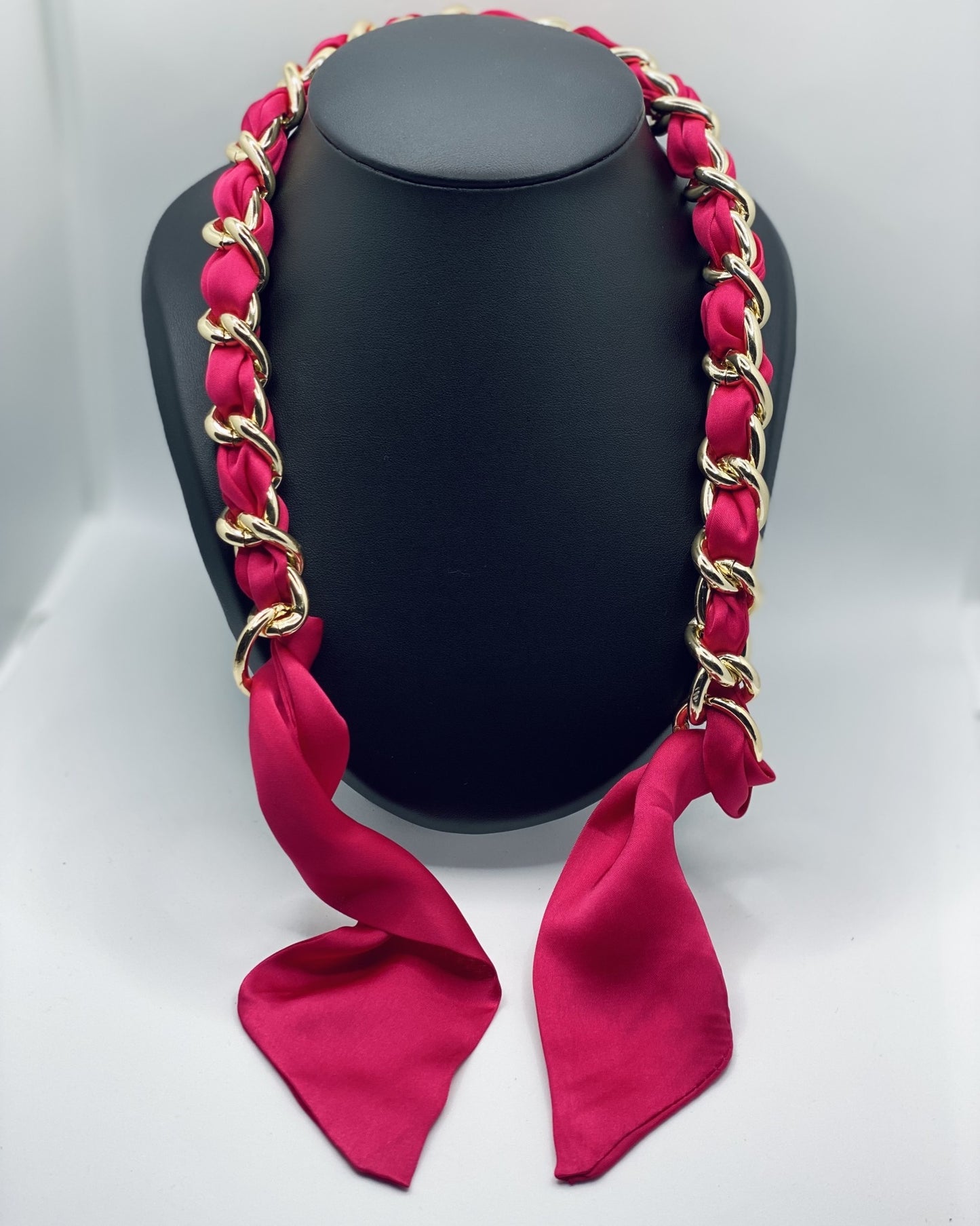 Collier de Sac Foulard Gold/Fushia