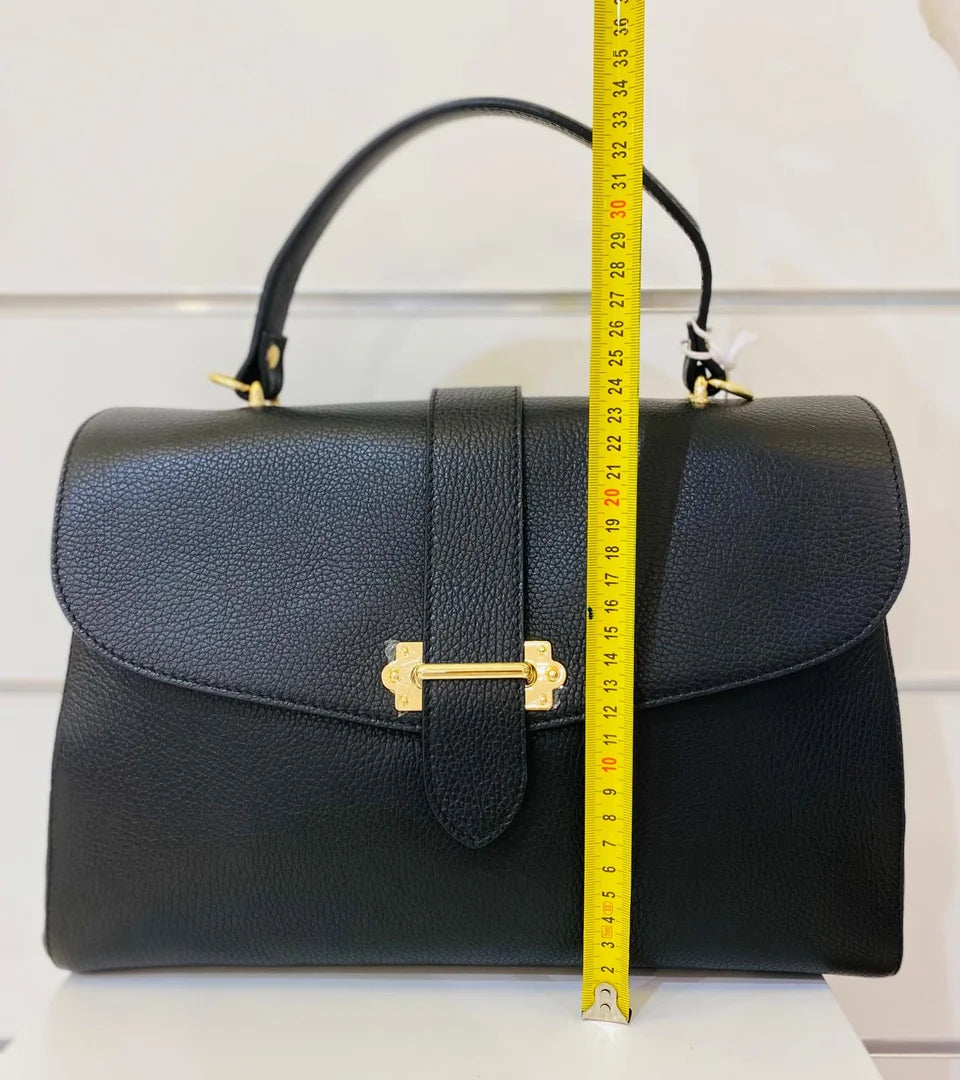 MM ASHLEY-TAS