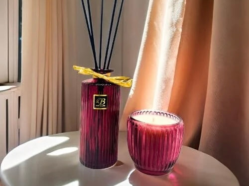 AURA RED COLLECTION
